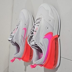 Nike Womens Air Max up